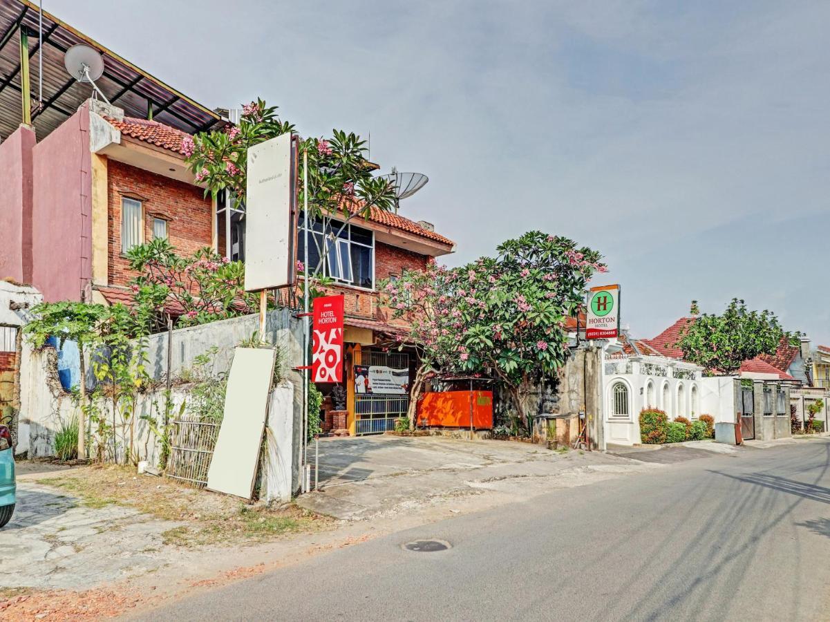 Oyo 90408 Hotel Horton Cirebon Eksteriør bilde