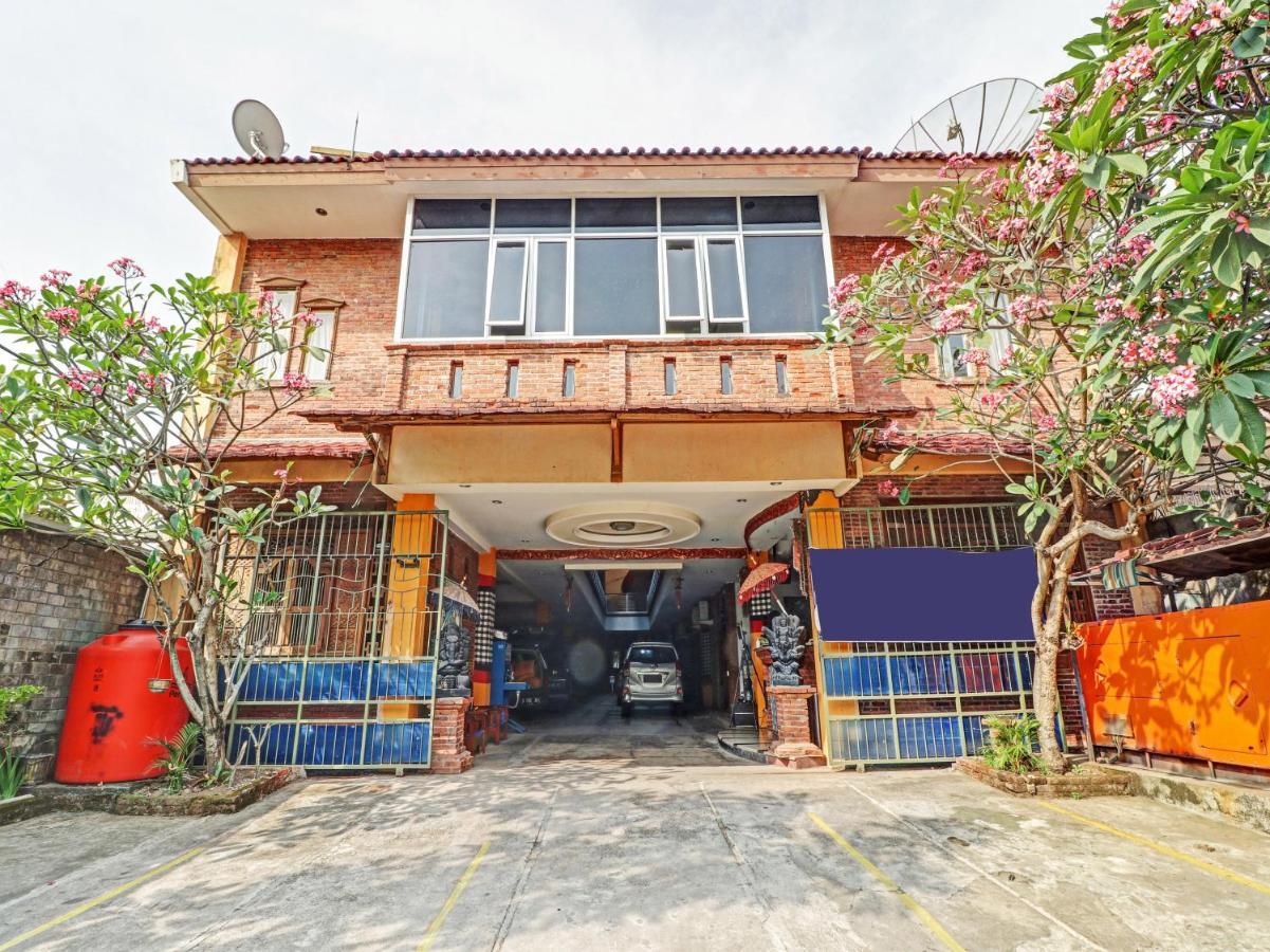 Oyo 90408 Hotel Horton Cirebon Eksteriør bilde