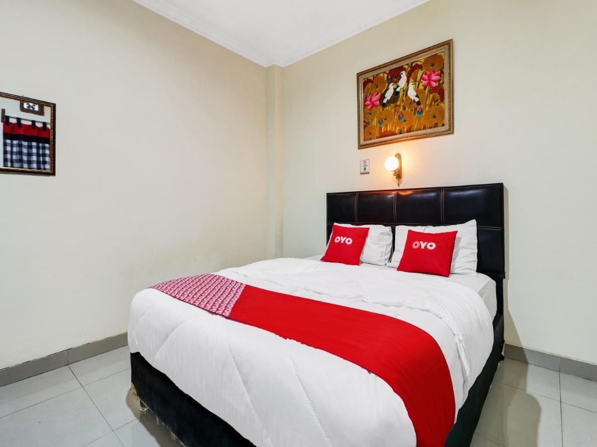 Oyo 90408 Hotel Horton Cirebon Eksteriør bilde