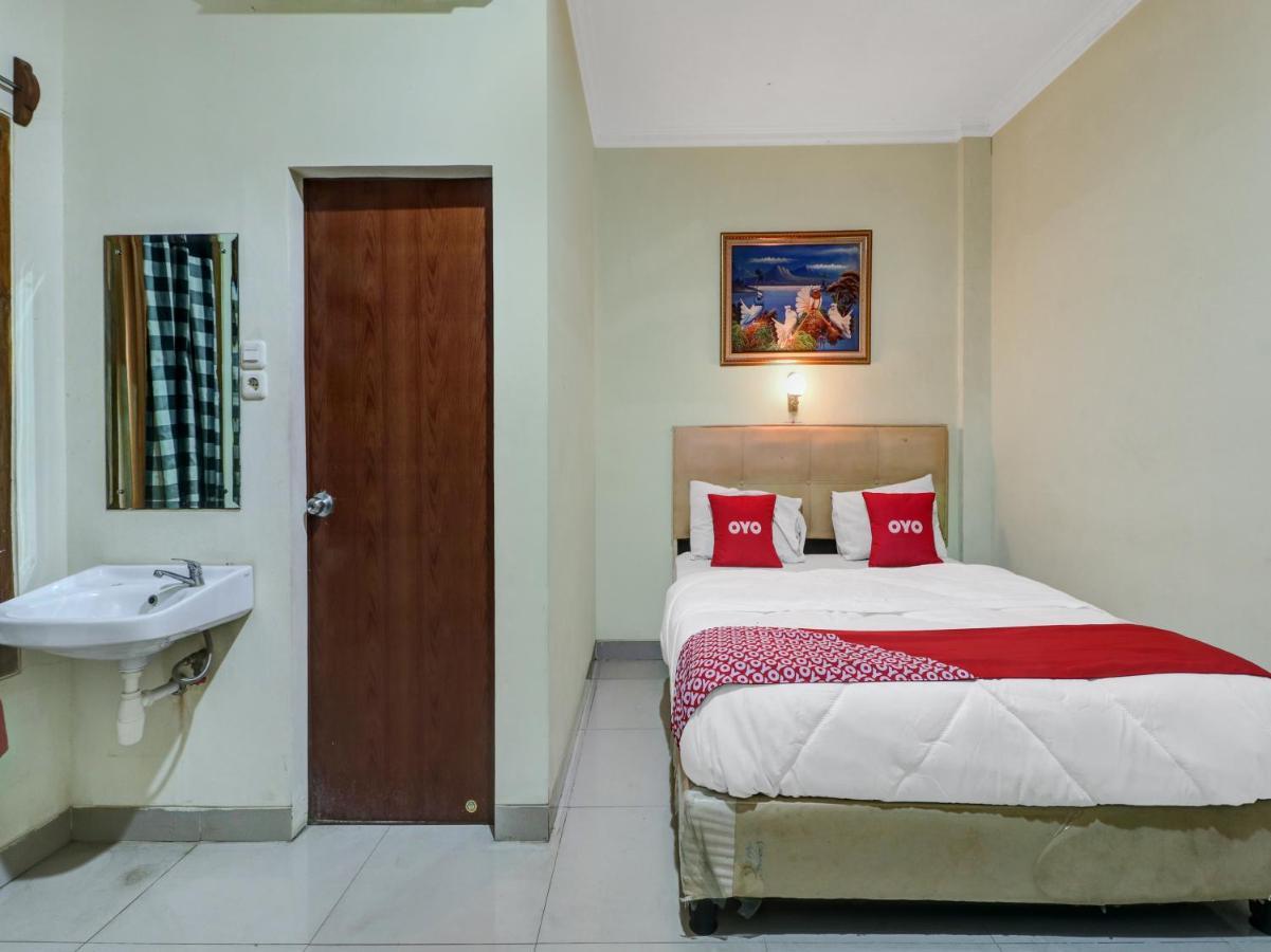 Oyo 90408 Hotel Horton Cirebon Eksteriør bilde