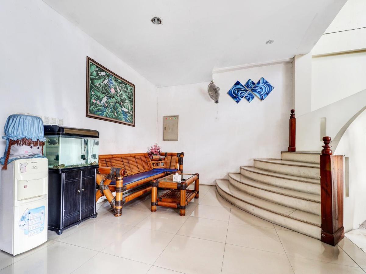 Oyo 90408 Hotel Horton Cirebon Eksteriør bilde