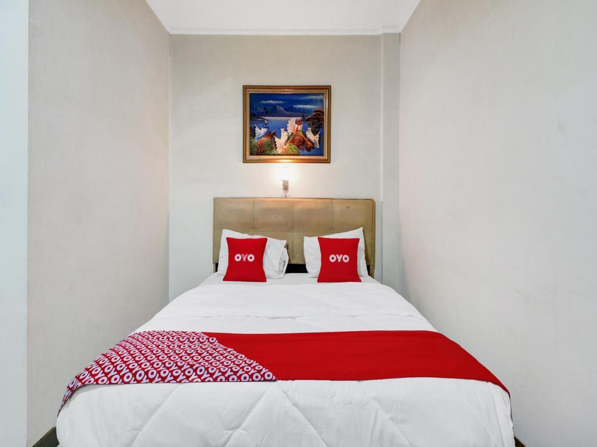 Oyo 90408 Hotel Horton Cirebon Eksteriør bilde
