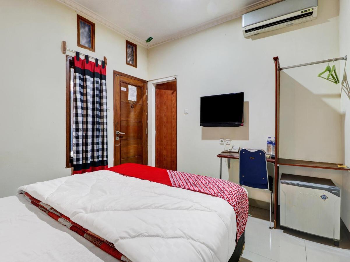 Oyo 90408 Hotel Horton Cirebon Eksteriør bilde