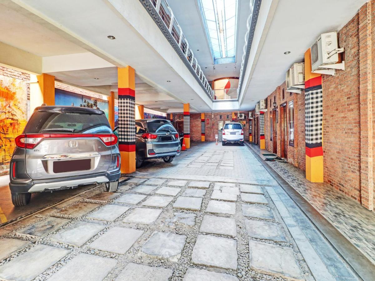 Oyo 90408 Hotel Horton Cirebon Eksteriør bilde