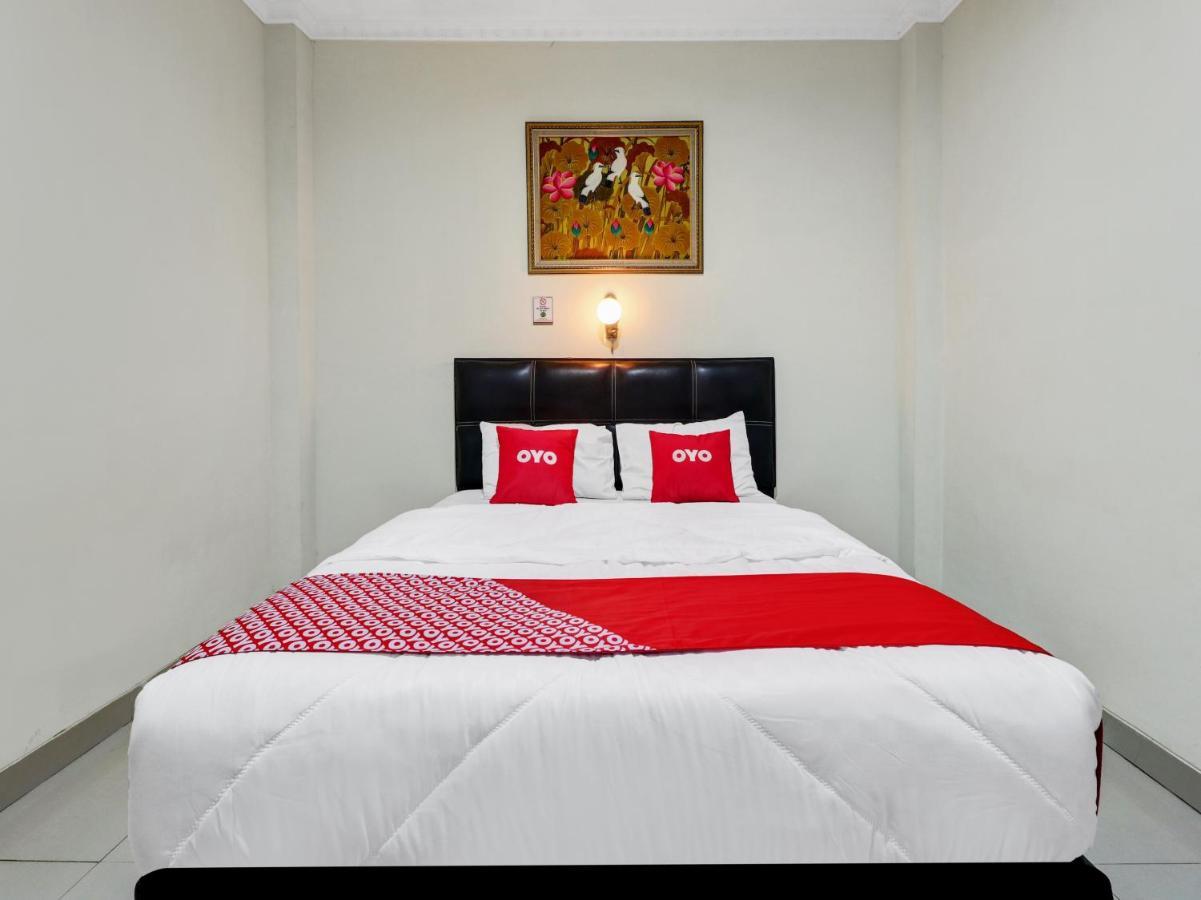 Oyo 90408 Hotel Horton Cirebon Eksteriør bilde